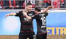 包含弗赖堡球员合练情况良好，备战下一场比赛的词条