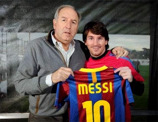 巴塞罗那主帅宣布重组阵容,梅西成为球队新队长 巴塞罗那主帅宣布重组阵容,梅西成为球队新队长