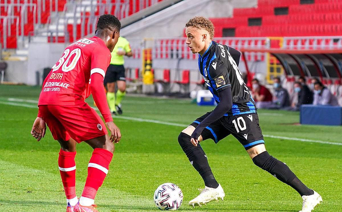 关于球员势如破竹,刷新进球记录再次亮相的信息 关于球员势如破竹,刷新进球记录再次亮相的信息