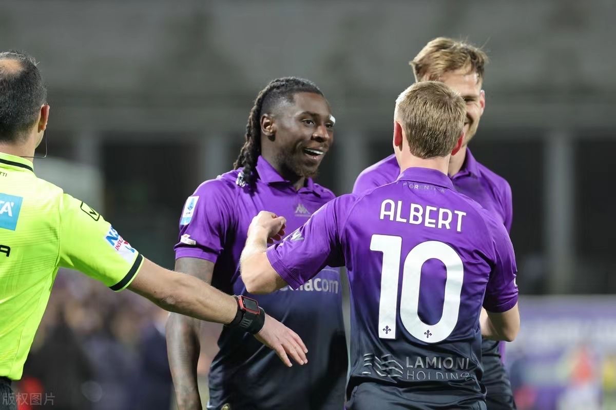 佛罗伦萨与桑普多利亚展开激烈角逐的简单介绍