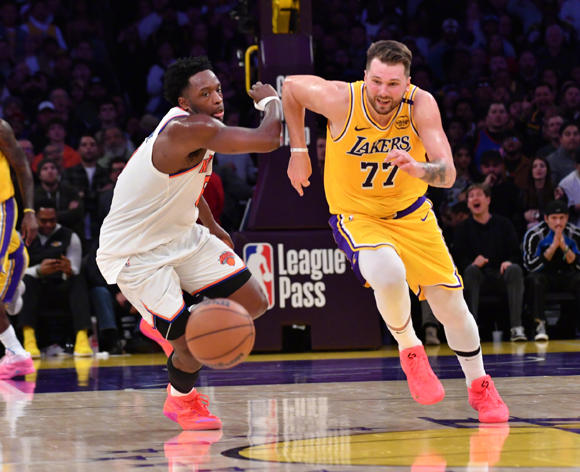 开拓者惜败湖人,遭遇两连败 开拓者惜败湖人,遭遇两连败