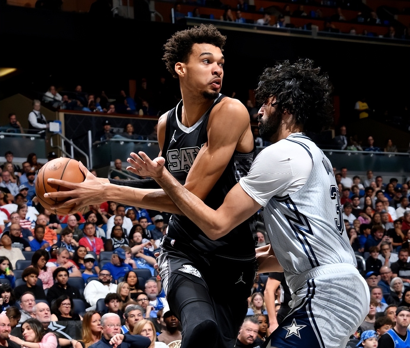 开拓者惜败湖人,遭遇两连败 开拓者惜败湖人,遭遇两连败