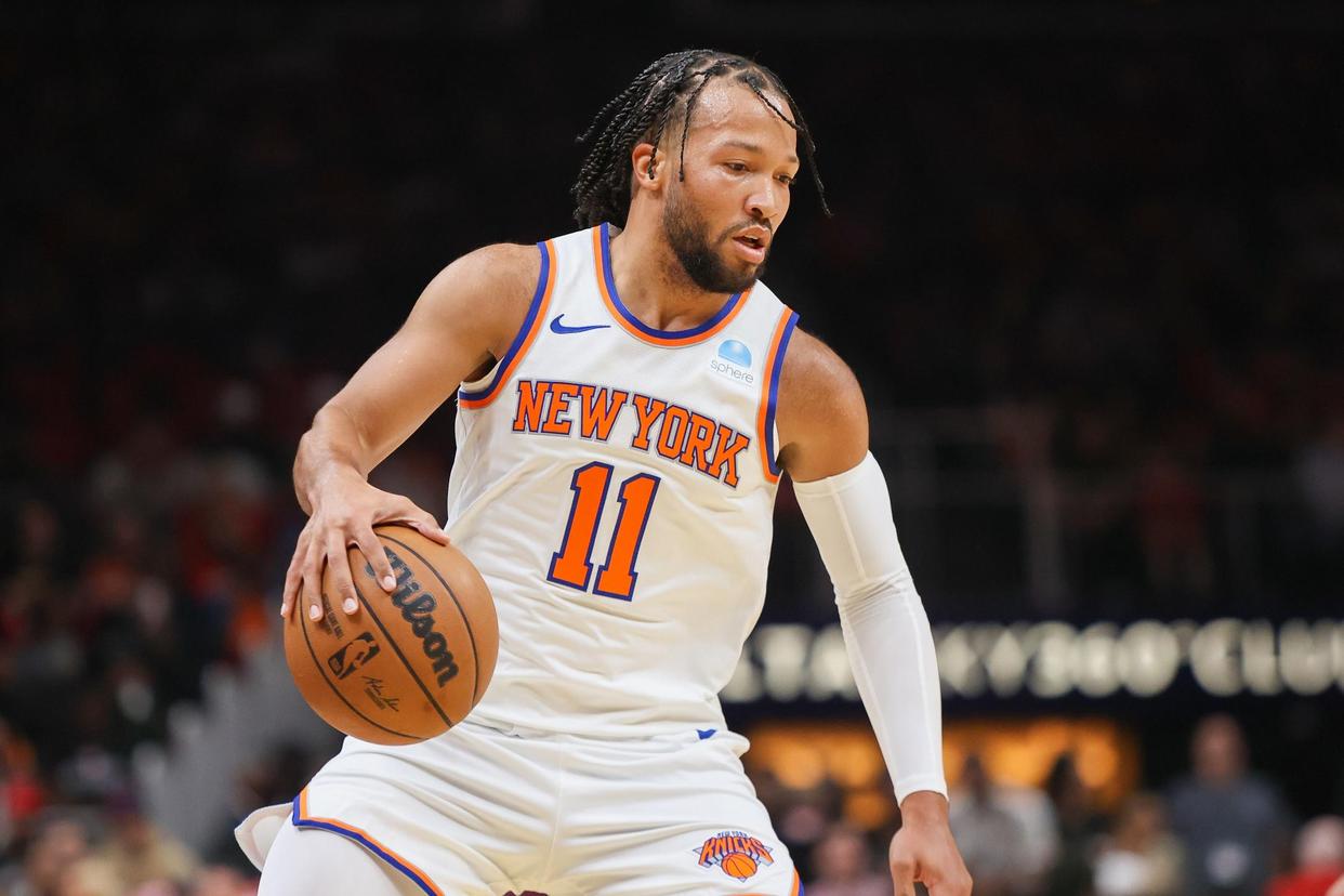 尼克斯再胜老鹰，巩固领先