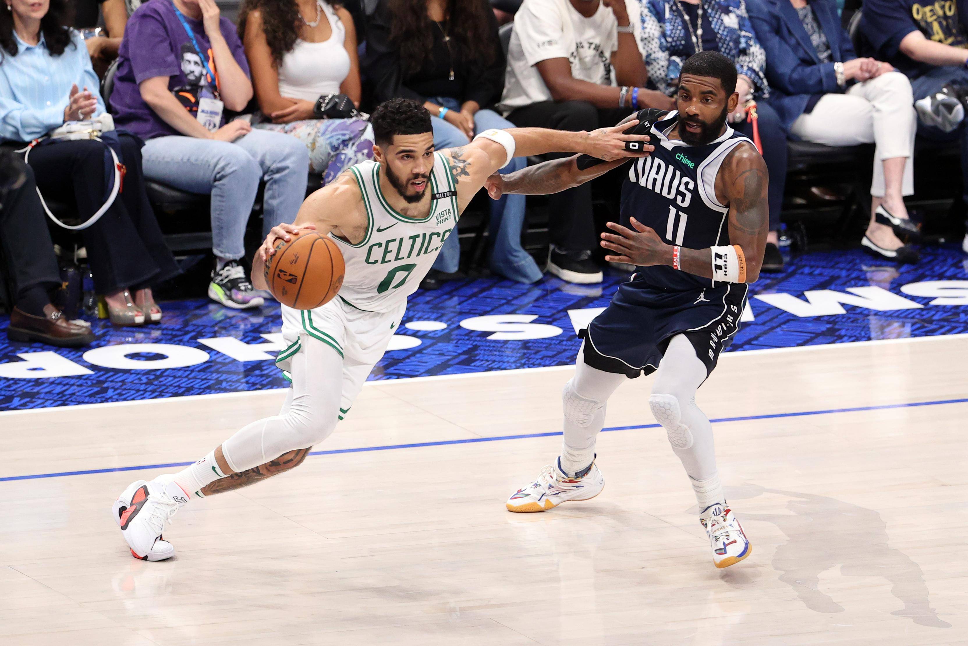 独行侠击败凯尔特人，东契奇发挥出色