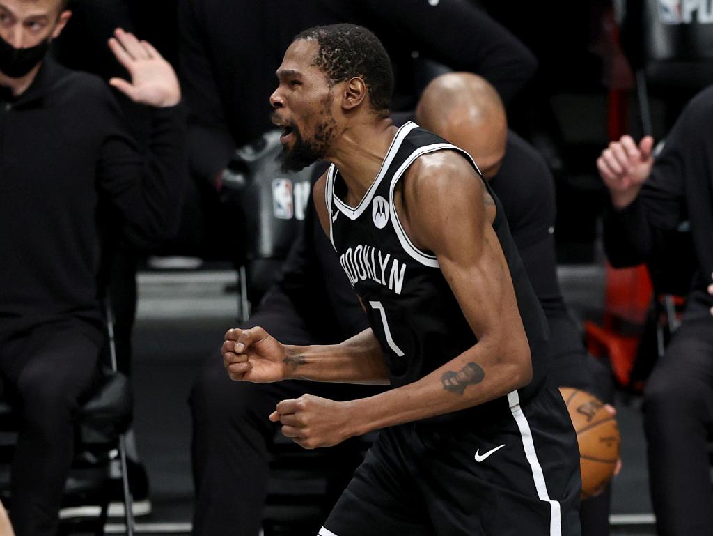 雄鹿客场击败篮网,东部前四实力稳固的简单介绍 雄鹿客场击败篮网,东部前四实力稳固的简单介绍