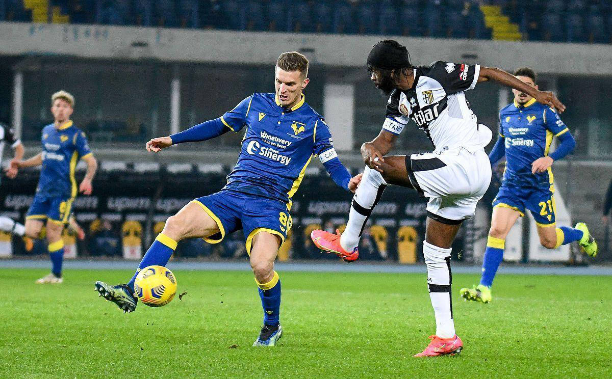 帕尔马主场战平AC米兰，收获关键一分的简单介绍