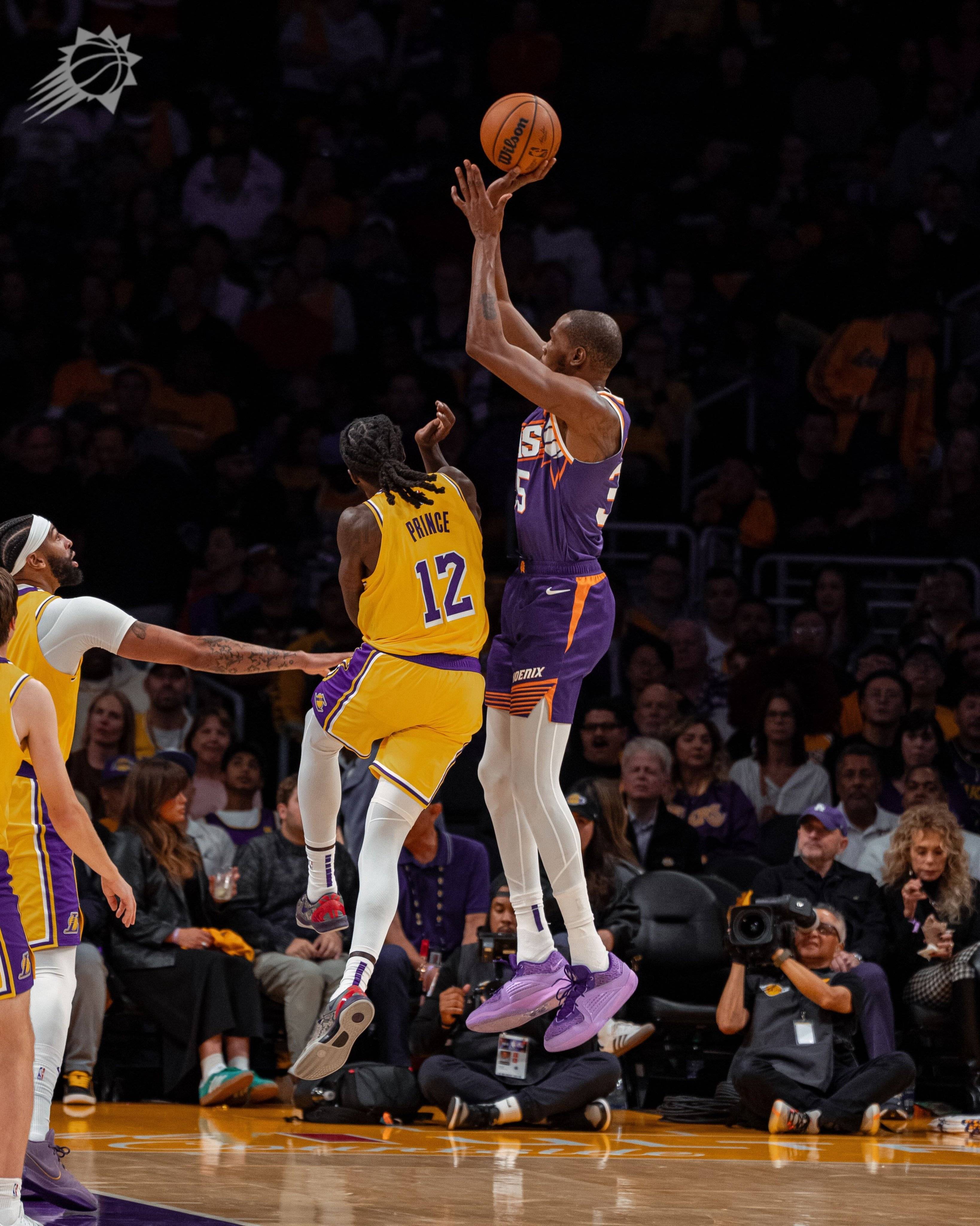 关于湖人惜败太阳,詹姆斯独造40+无功而返的信息 关于湖人惜败太阳,詹姆斯独造40+无功而返的信息