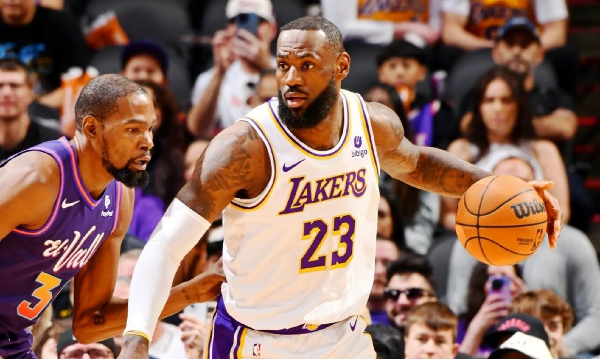 勇士击败湖人,取得重要胜利! 勇士击败湖人,取得重要胜利!