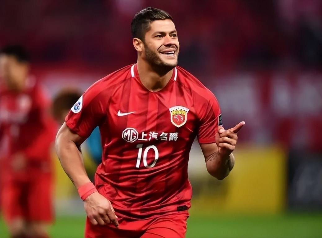 幸亏有超级外援，上港客场迎战富德的简单介绍
