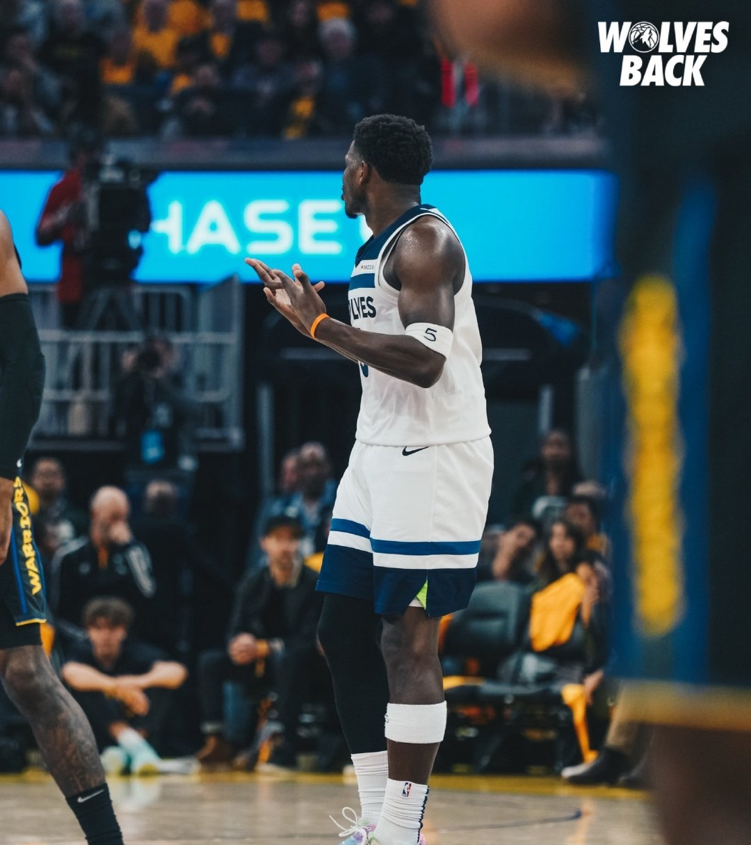 关于森林狼队战绩逆袭，球队正迎来新生的信息