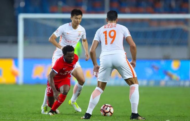 升班马重庆斯威客战苏宁，砥砺进军的简单介绍