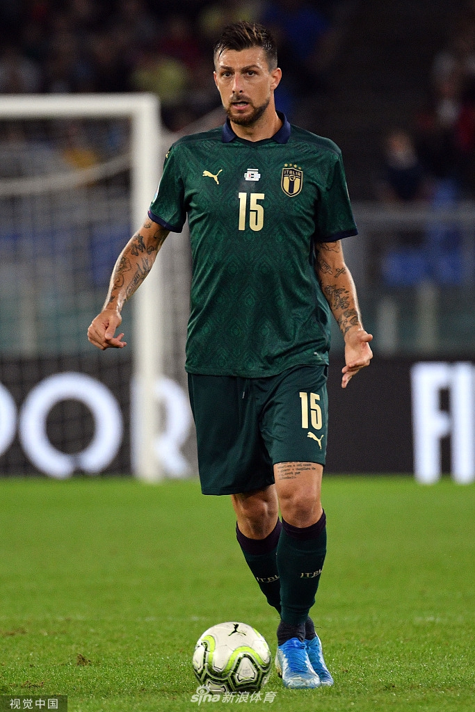 关于意大利连续三战不败，稳坐欧预赛头名的信息