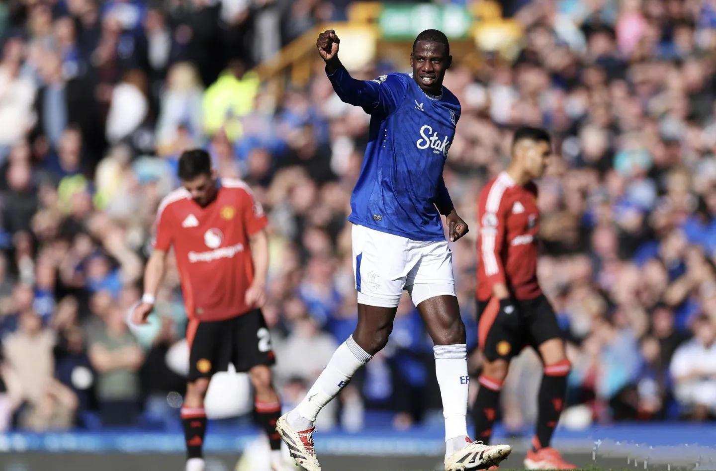 埃弗顿遭遇连败，球队状态下滑明显