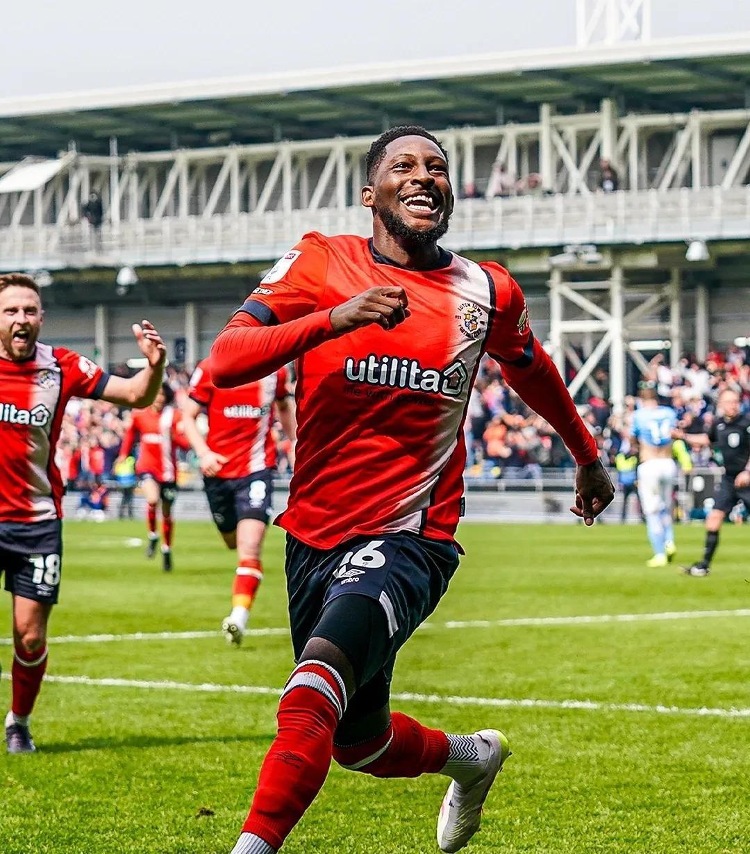 伯恩利客场-击败斯托克城，客场全胜的简单介绍