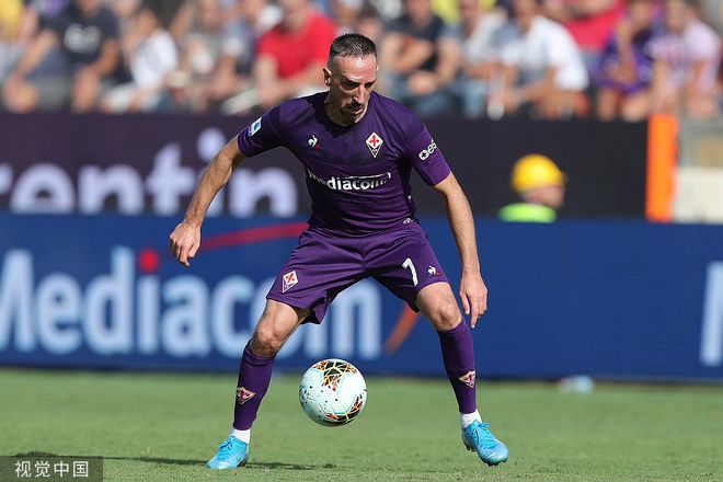 包含佛罗伦萨新援助攻得手，踢出惊艳表现的词条